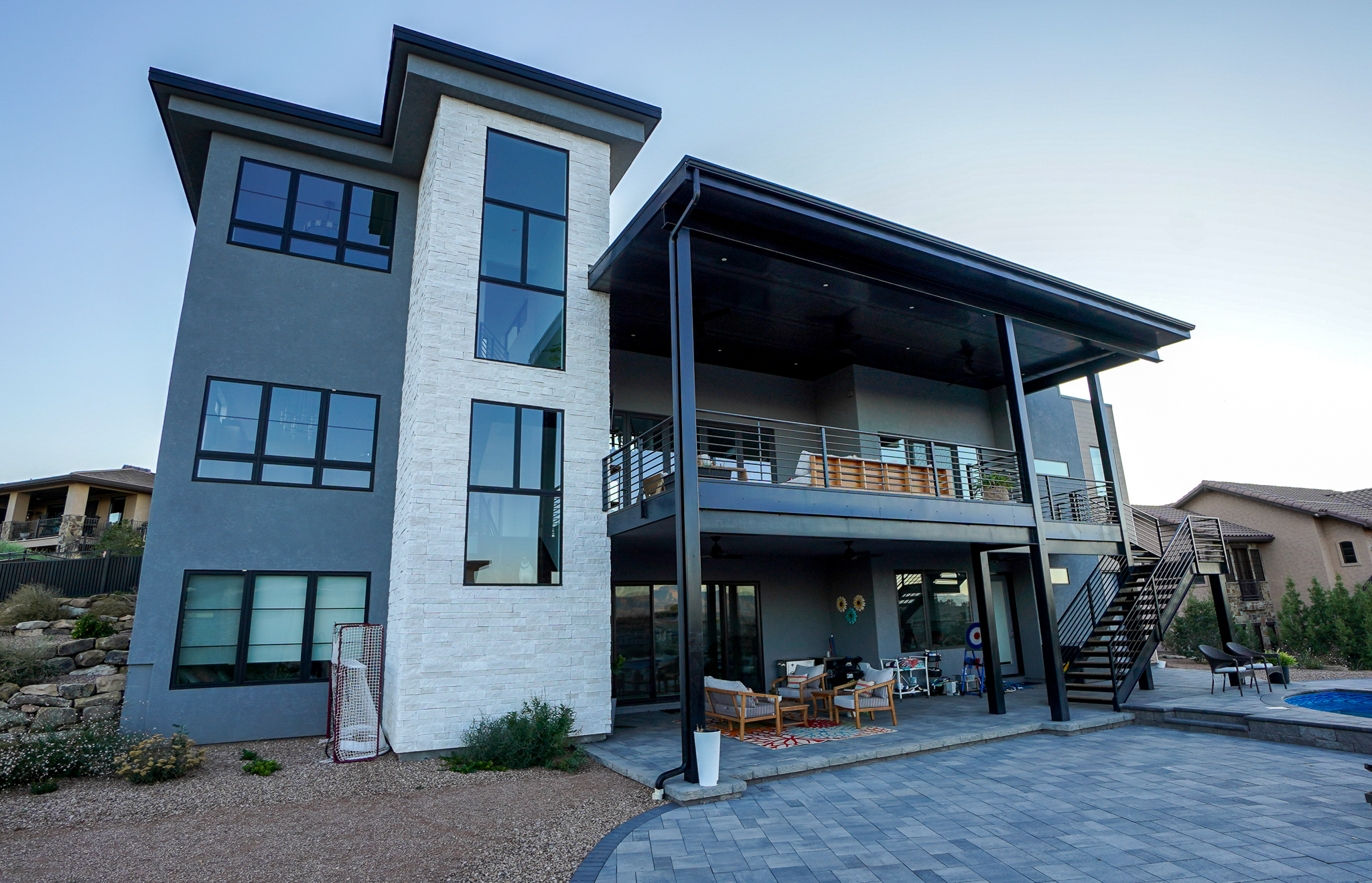 Contemporary Residence Feature Contemporary Residence Feature